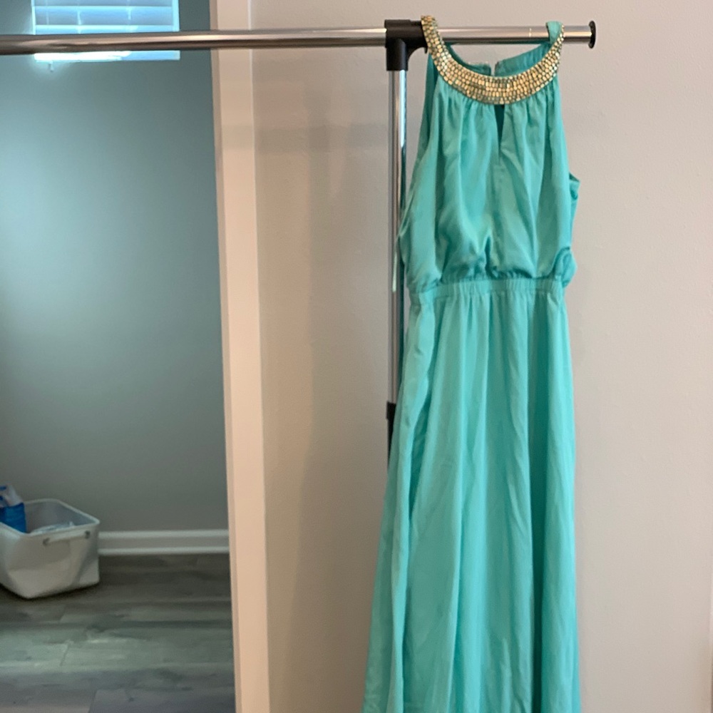 Vince Camuto gown